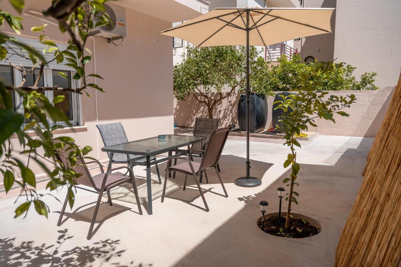 Stylish Central Renovated Apartment Iraklio Exterior foto