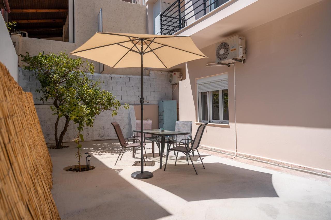 Stylish Central Renovated Apartment Iraklio Exterior foto
